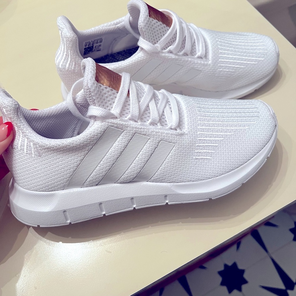 Adidas Swift Run sneakers size 7